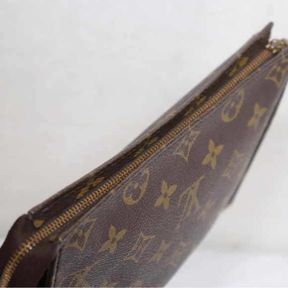 💖💯 Authentic LOuis Vuitton Monogram Toiletry 19 Cosmetic Pouch 💖 - Picture 3 of 16